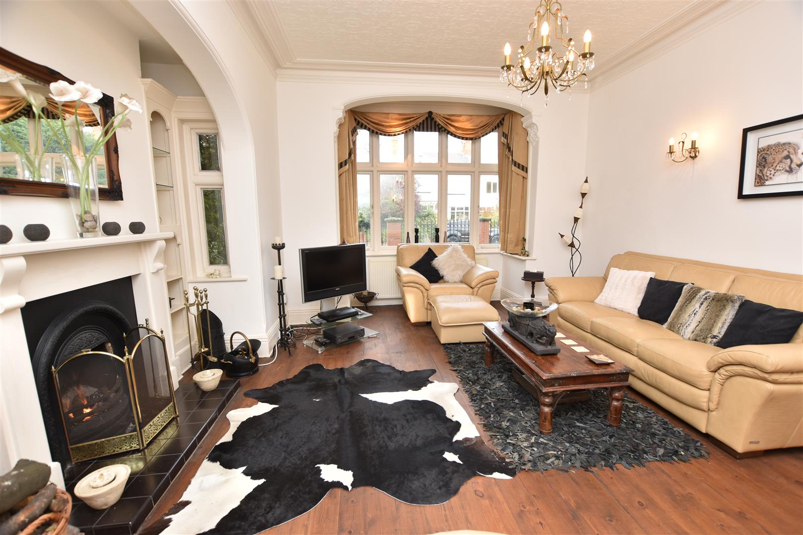 SITTING ROOM